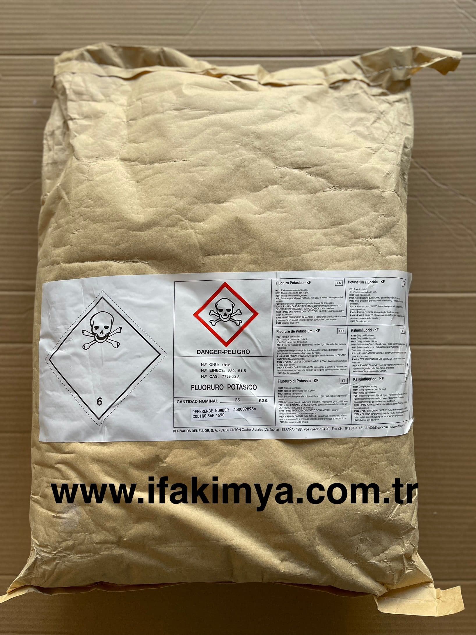 Potasyum florür, beyaz kristal formda, suda çözünür ve kimyasal reaksiyonlarda flor kaynağı olarak kullanılan inorganik bir tuzdur.